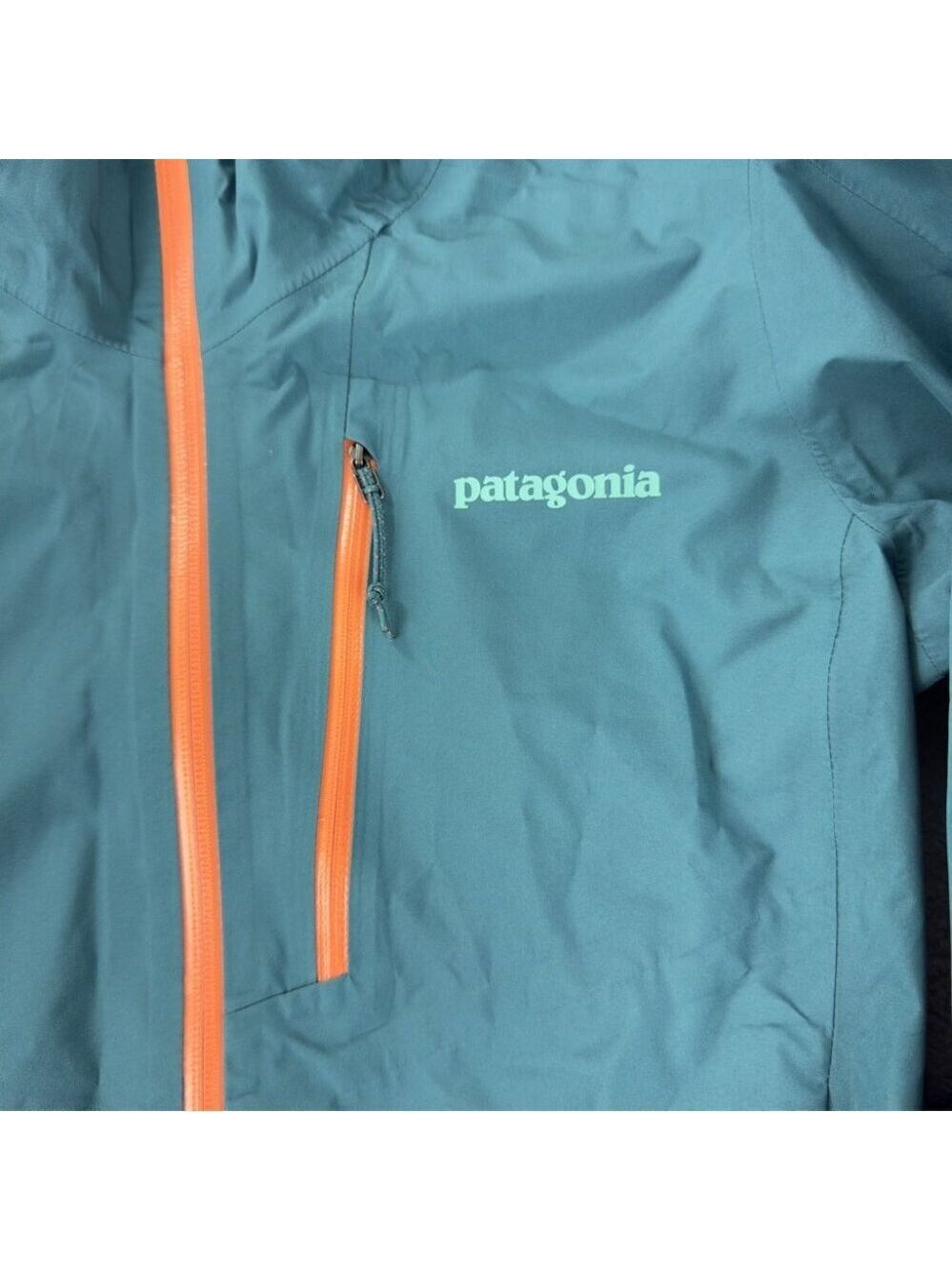 Patagonia NWT Women's Size Small Calcite Gore-tex Jacket 84995 Style Number - Picture 8 of 16